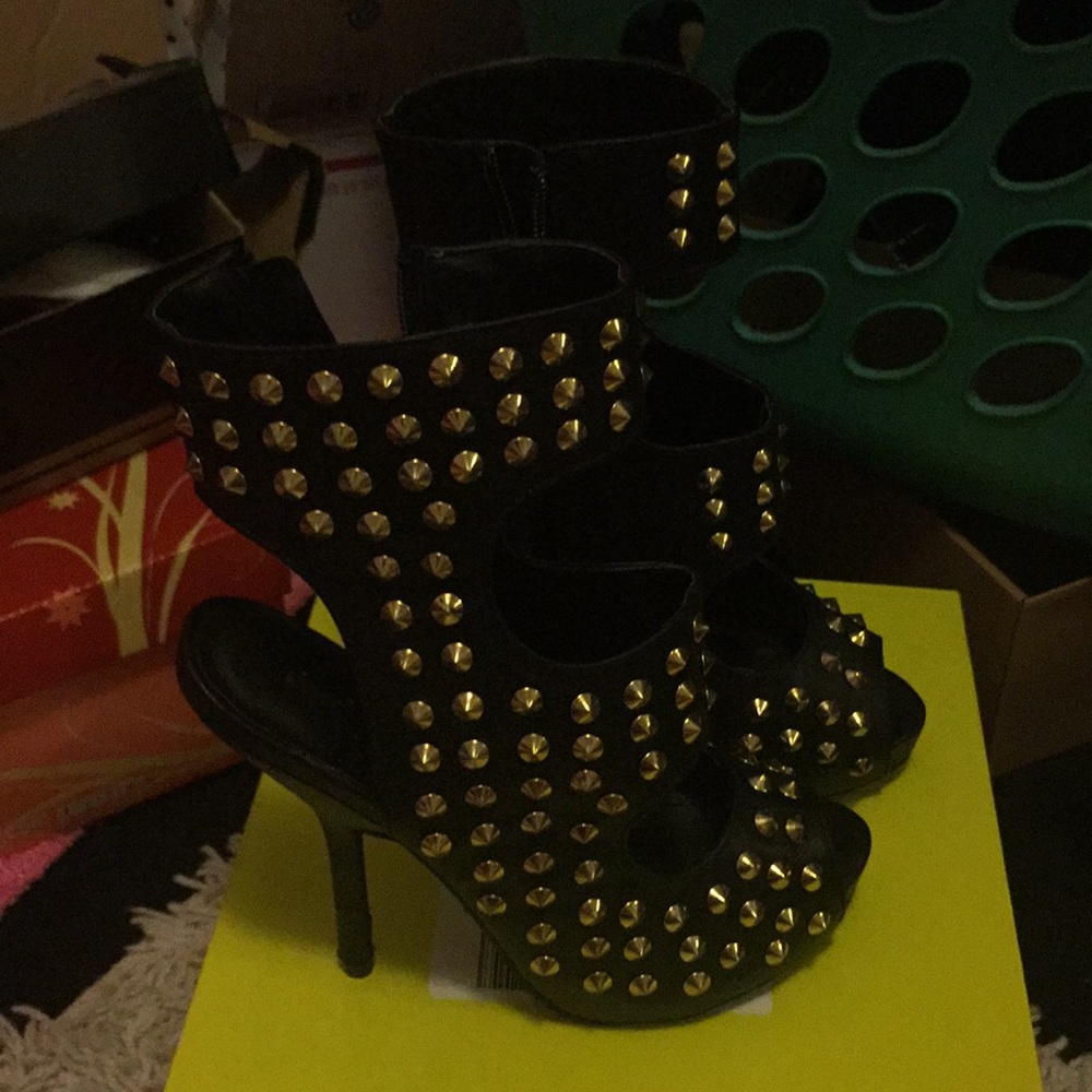 Shoes